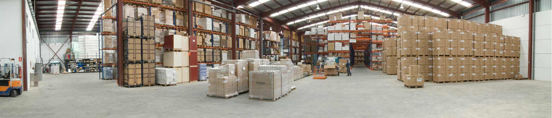 Limpieza de naves industriales
